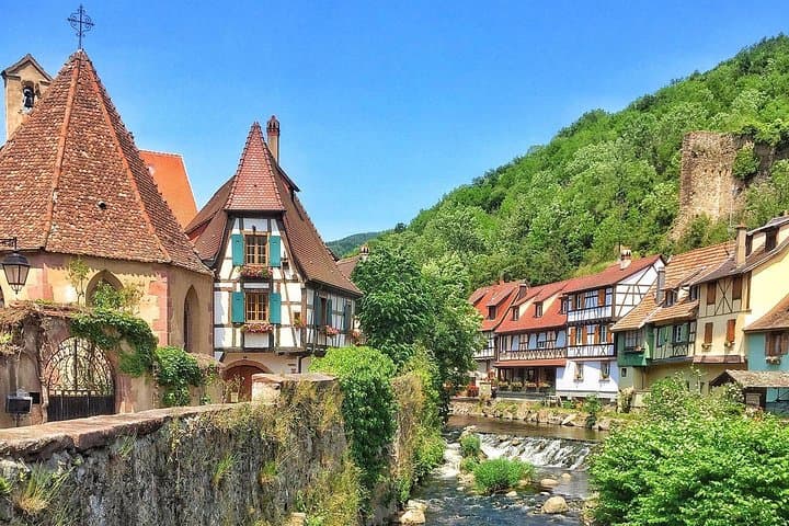 Pueblos medievales y cata de vinos de Estrasburgo