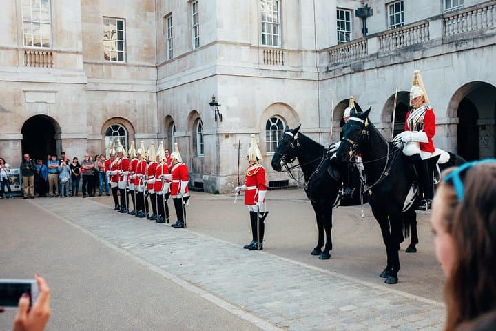 Private Tour, Entry to Westminster Abbey and London Highlights