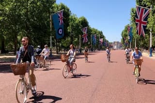Bike tours in London