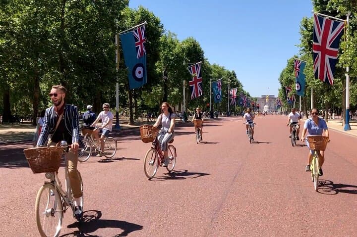 Bike tours in London