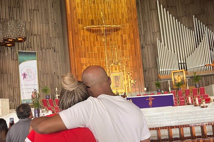 Visita completa del pueblo de la Virgen de Guadalupe en tour privado