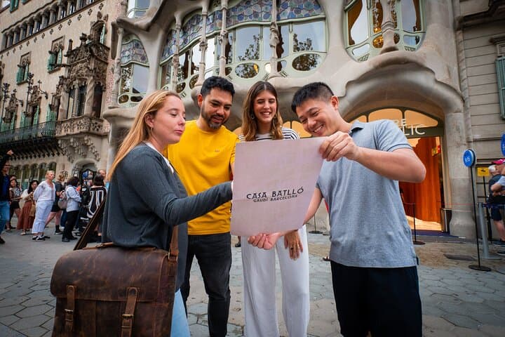 Barcelona Street Escape : Gaudí y el tesoro oculto