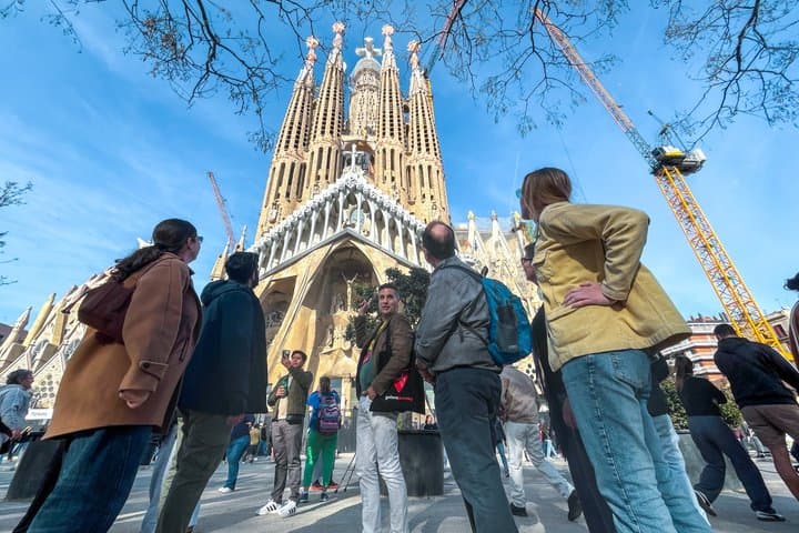Visita guiada en grupo pequeño a la Sagrada Familia