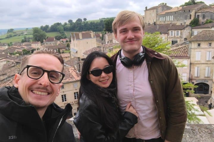 Excursión de un día a Saint Emilion con visitas turísticas y catas de vinos desde Burdeos
