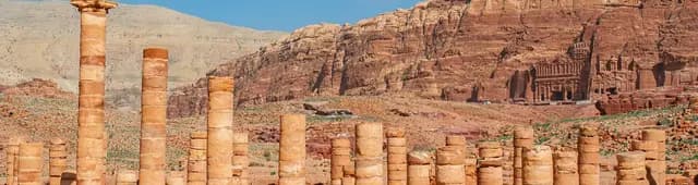 Free walking tour in Petra