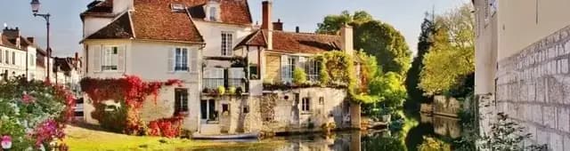 Free walking tour in Tonnerre
