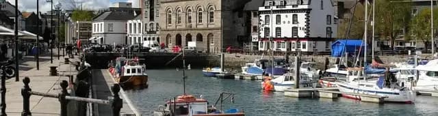 Free walking tour in Plymouth