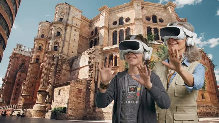 FREE Walking Tour MÁLAGA CENTRO + 4 EXPERIENCIAS VR!