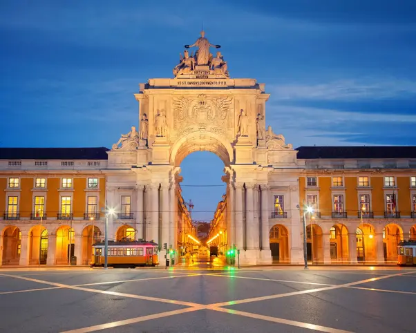 Experience Lisbon Downtown with History and a Ph.D. student walking tour!