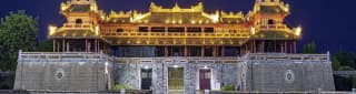 Free walking tour Hue