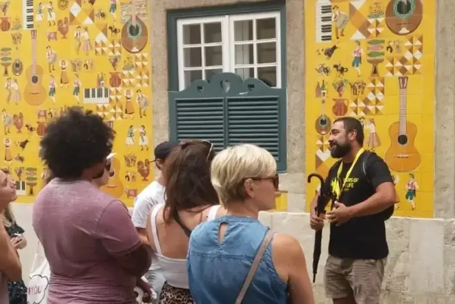 Free Tour Lisbon: Essential History, Fun Facts and Free Tastings