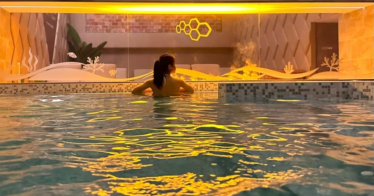 Rome: Hop-On Hop-Off Bus Tour & Relaxing Spa Experience
