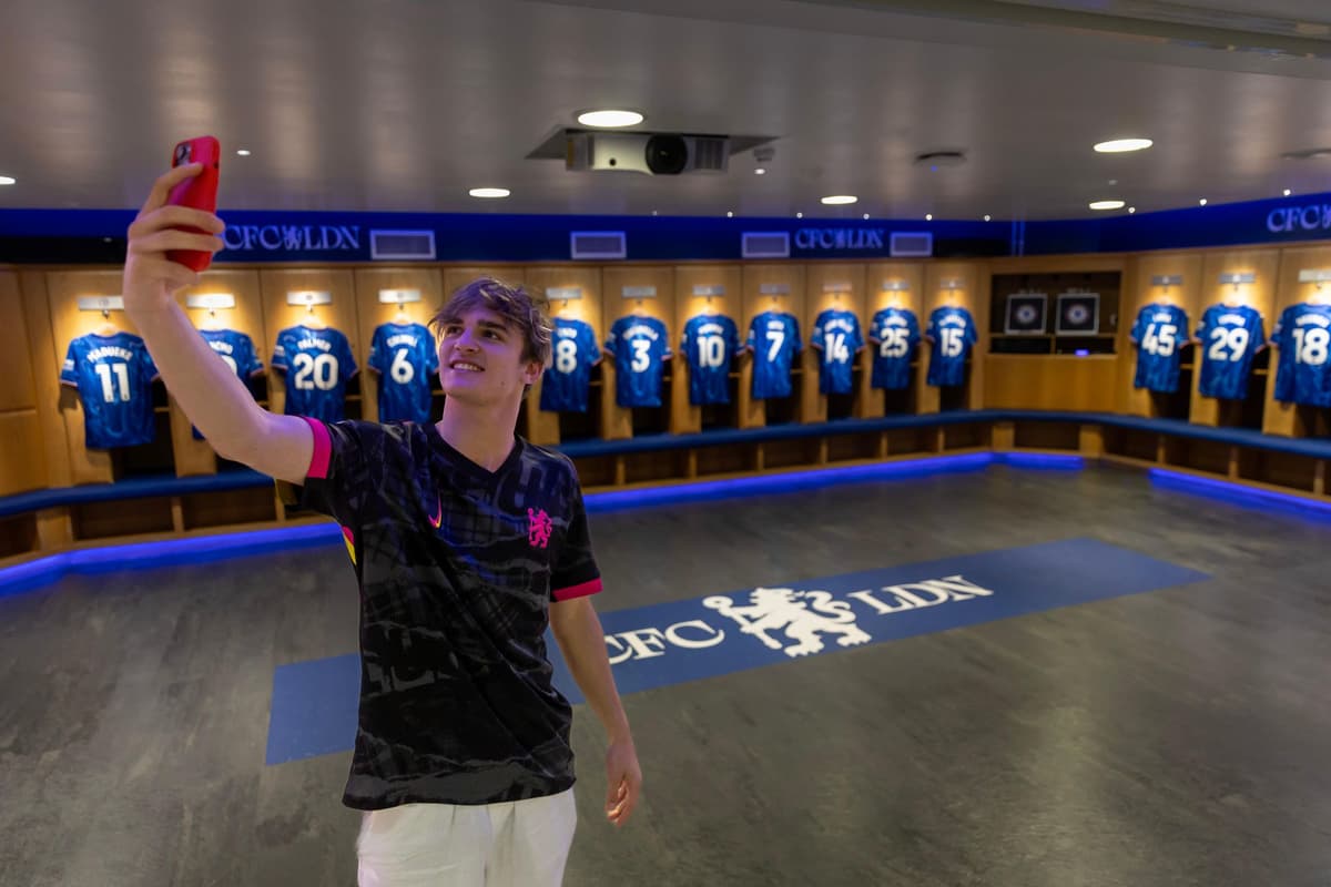 London: Chelsea FC Museum and Stamford Bridge Classic Tour