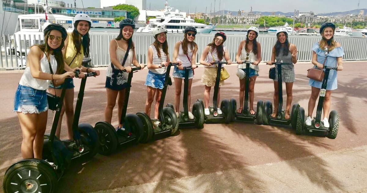 Disfruta de un tour en Segway guiado por Barcelona