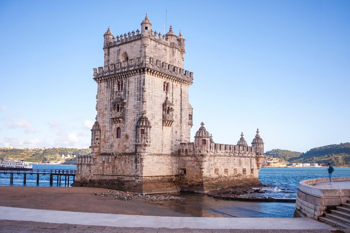 Belém Walking Tour & Sunset Boat Cruise