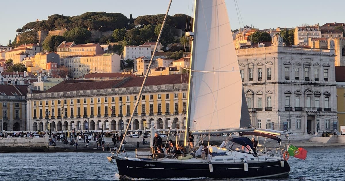 Lisbon Sunset Sailboat Tour with Wine and Snacks / Small Group