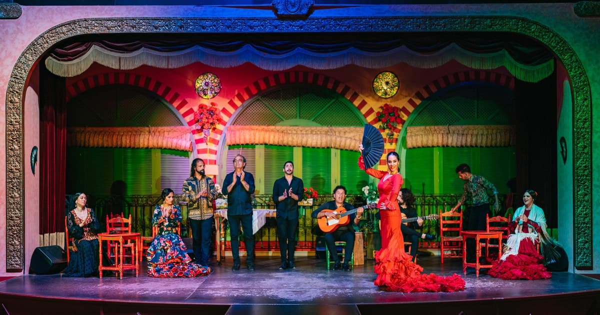 Seville: Flamenco at El Palacio Andaluz with Optional Dinner