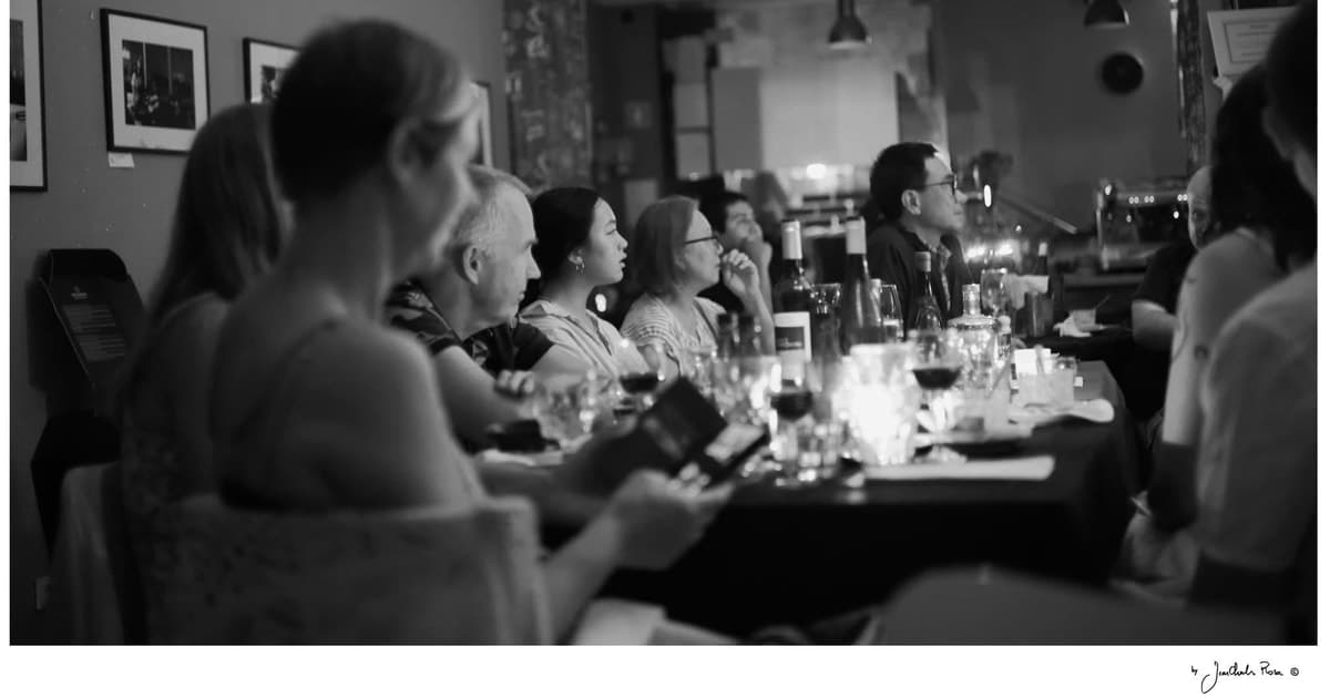 Vila Nova de Gaia: Late Fado Show at the Port Wine District