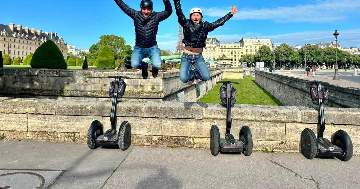 Paris: Guided Segway City Highlights Group Tour