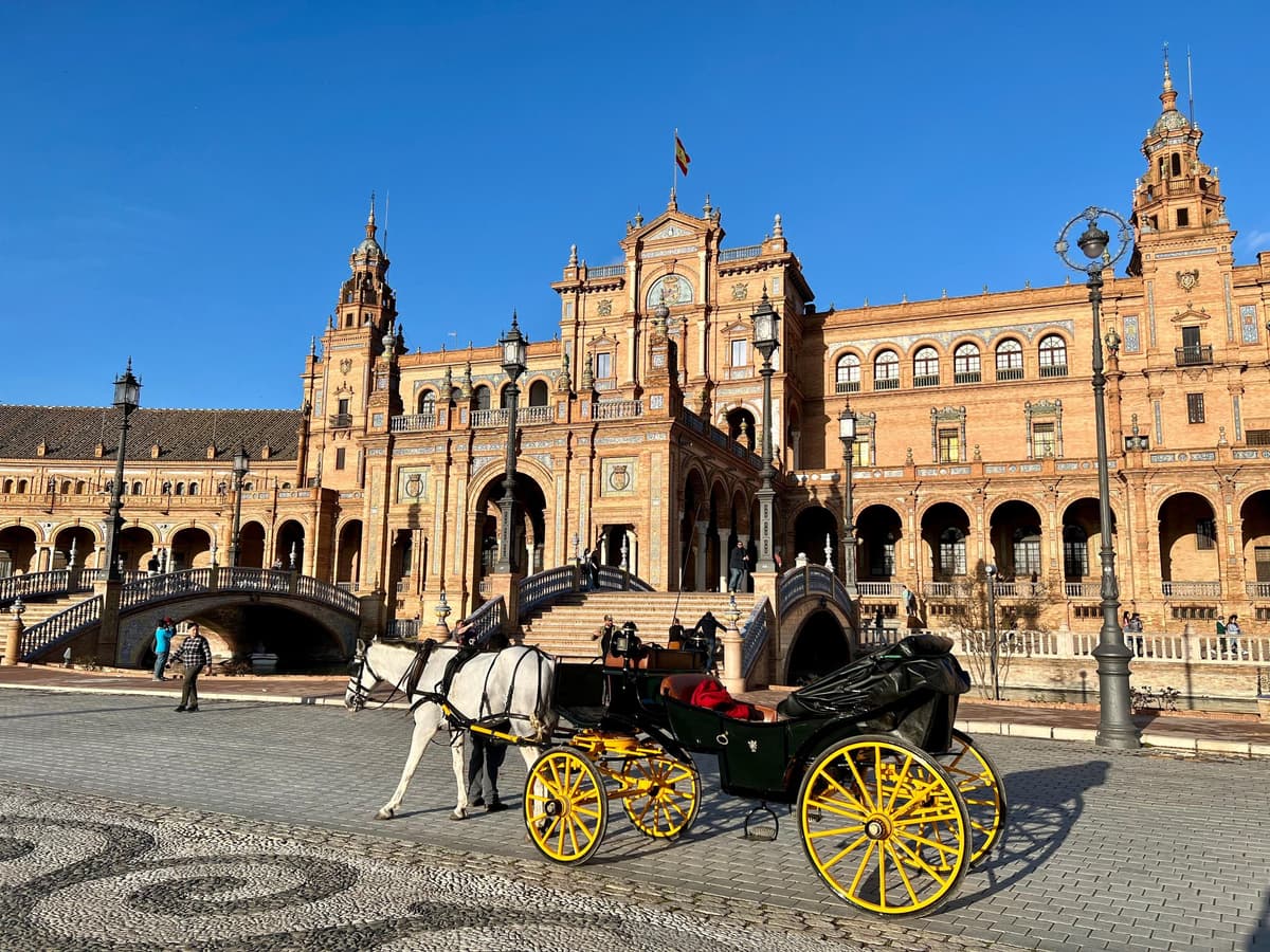 Sevilla: paseo privado en coche de caballos