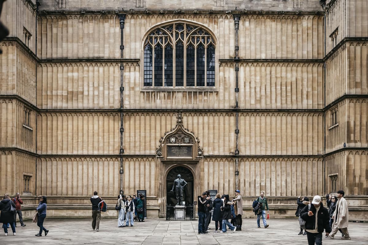 From London: Oxford and Cotswolds Villages Small Group Tour