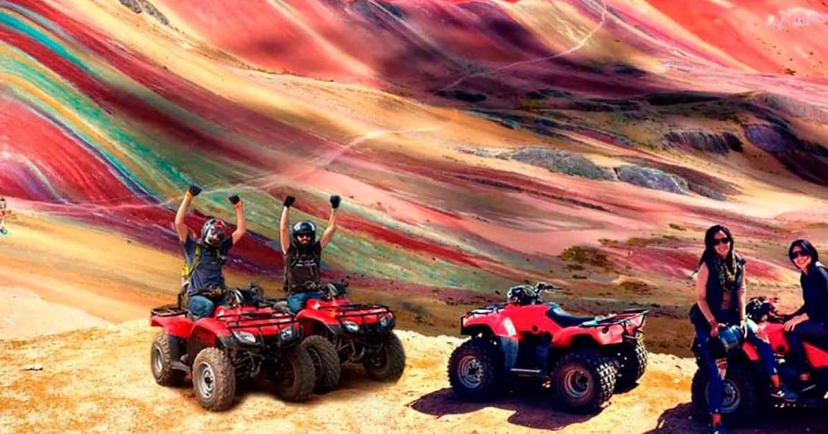 Desde Cusco: Montaña Arco Iris en quad con almuerzo buffet
