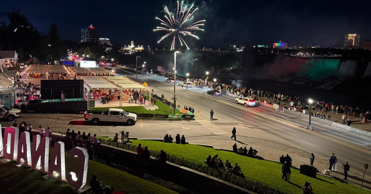 Niagara Falls Evening of Lights Tour
