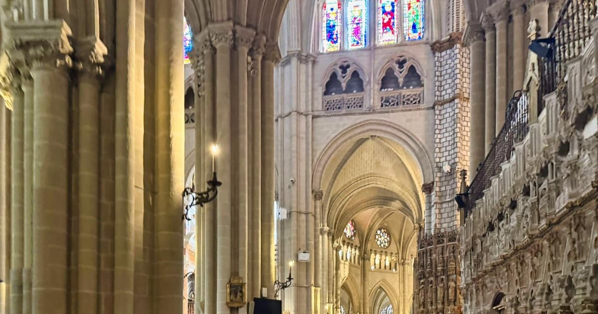 Desde Madrid: tour por Toledo y catedral en grupo reducido (autobús compartido)