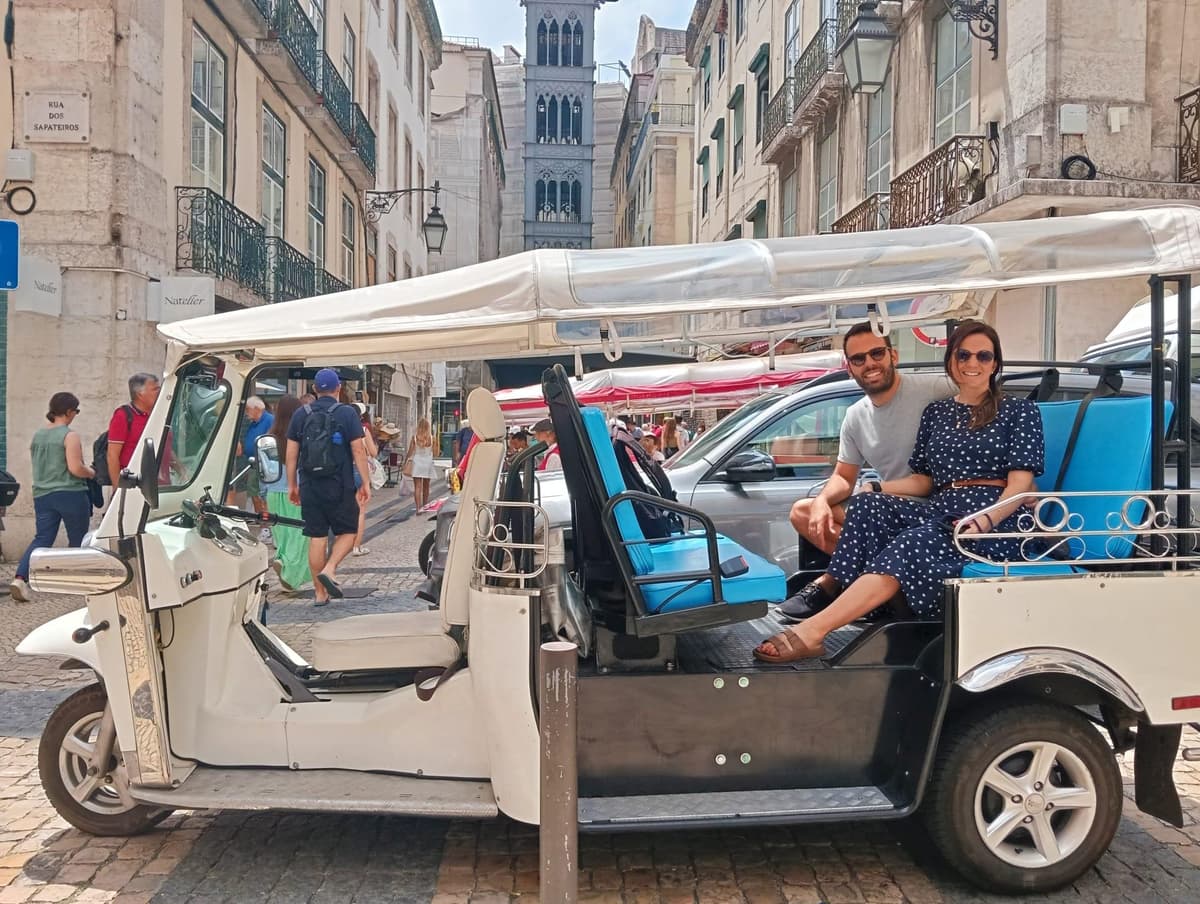 Lisbon 4-Hour Private Tuk-Tuk Tour – City Highlights