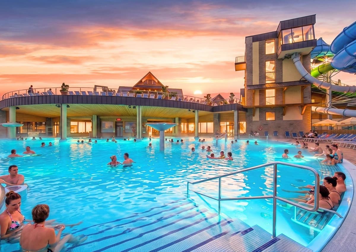 Baños termales de Chocholowska: ticket de entrada prioritaria