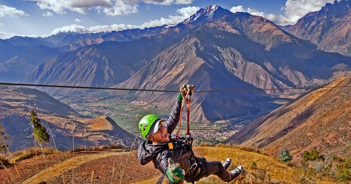 Desde Cuzco: aventura en tirolina en el Valle Sagrado con 4 cables