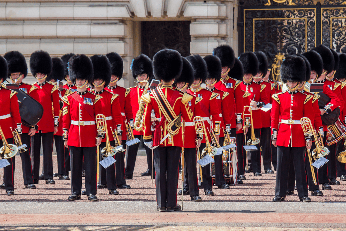 Westminster City Tour and Changing of the Guard Max 6 People