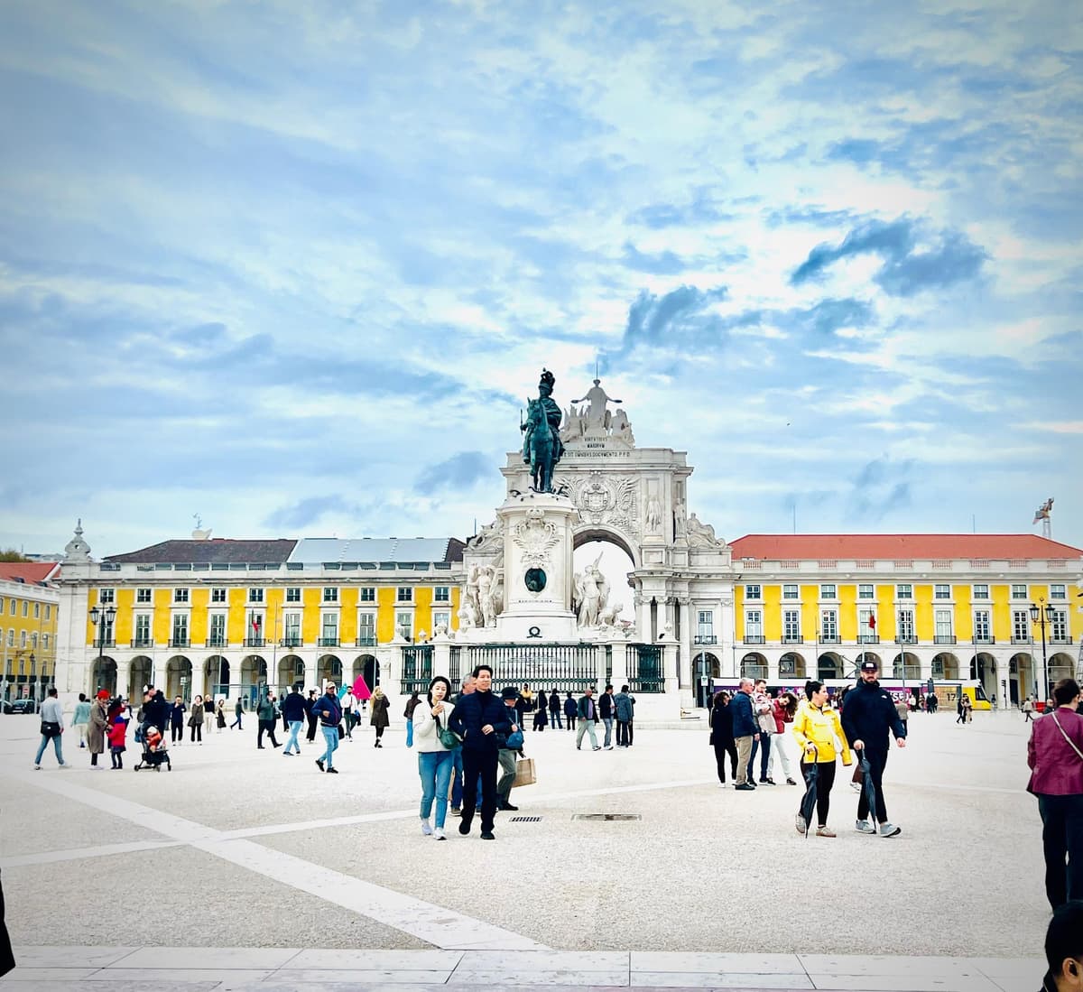 Discover Lisbon: A Guided Tuk Tuk City Tour Experience