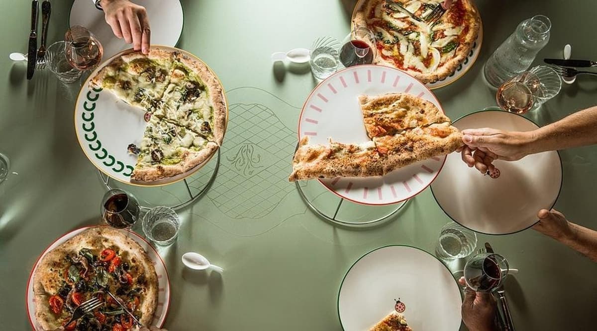 Evening Vespa Sidecar Tour with Gourmet Pizza Tasting
