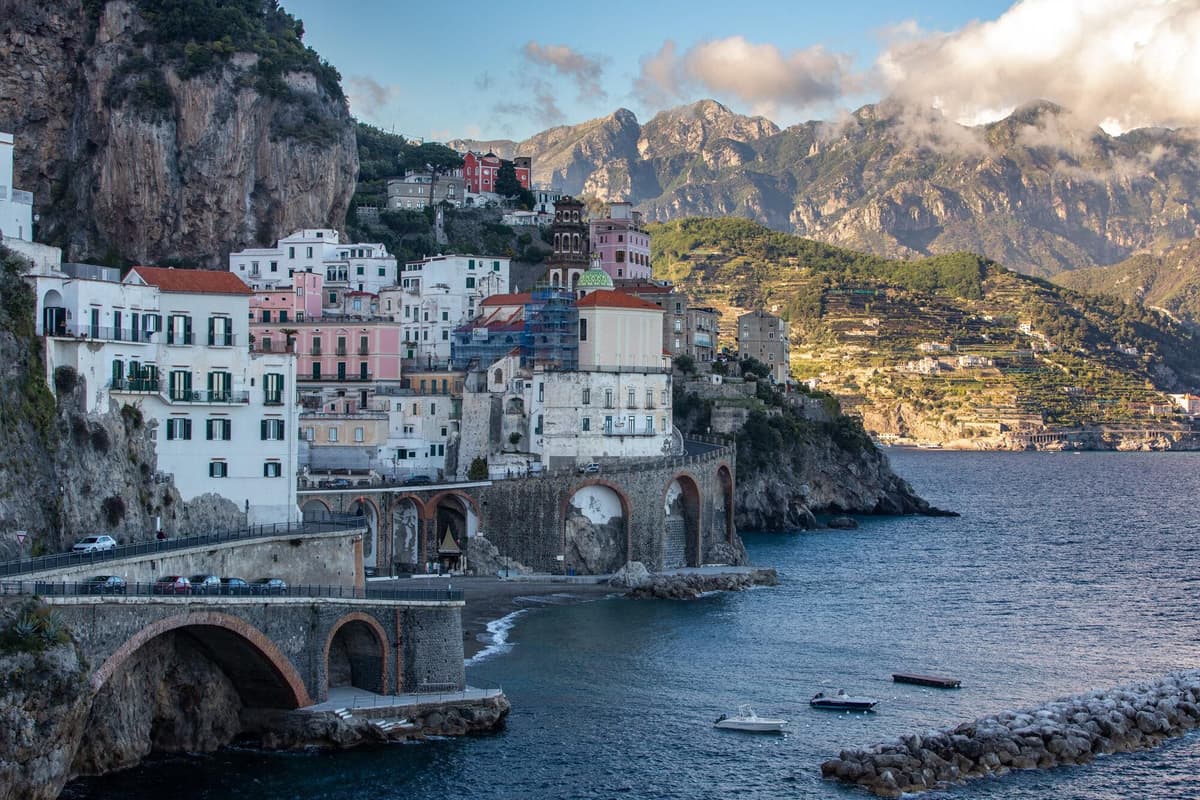 From Rome: Amalfi Coast 4-Day Tour with Capri and Transfers