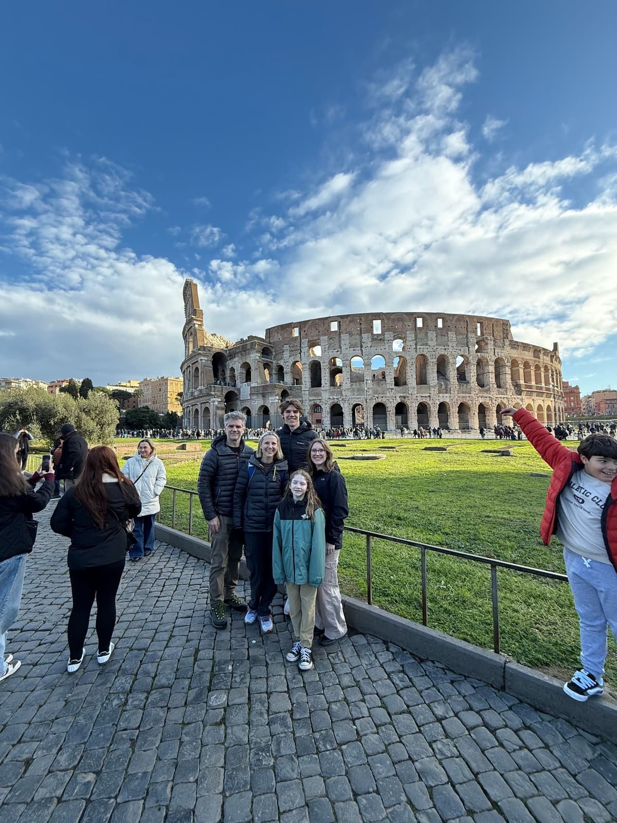 Roma: acceso a la ARENA central del Coliseo, Foro Romano y monte Palatino