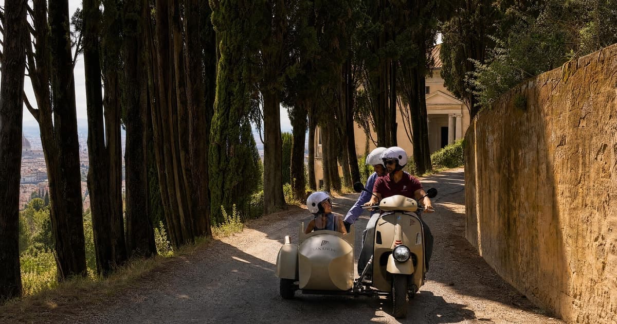 Vespa Sidecar Tour: Highlights of Florence and the Hills