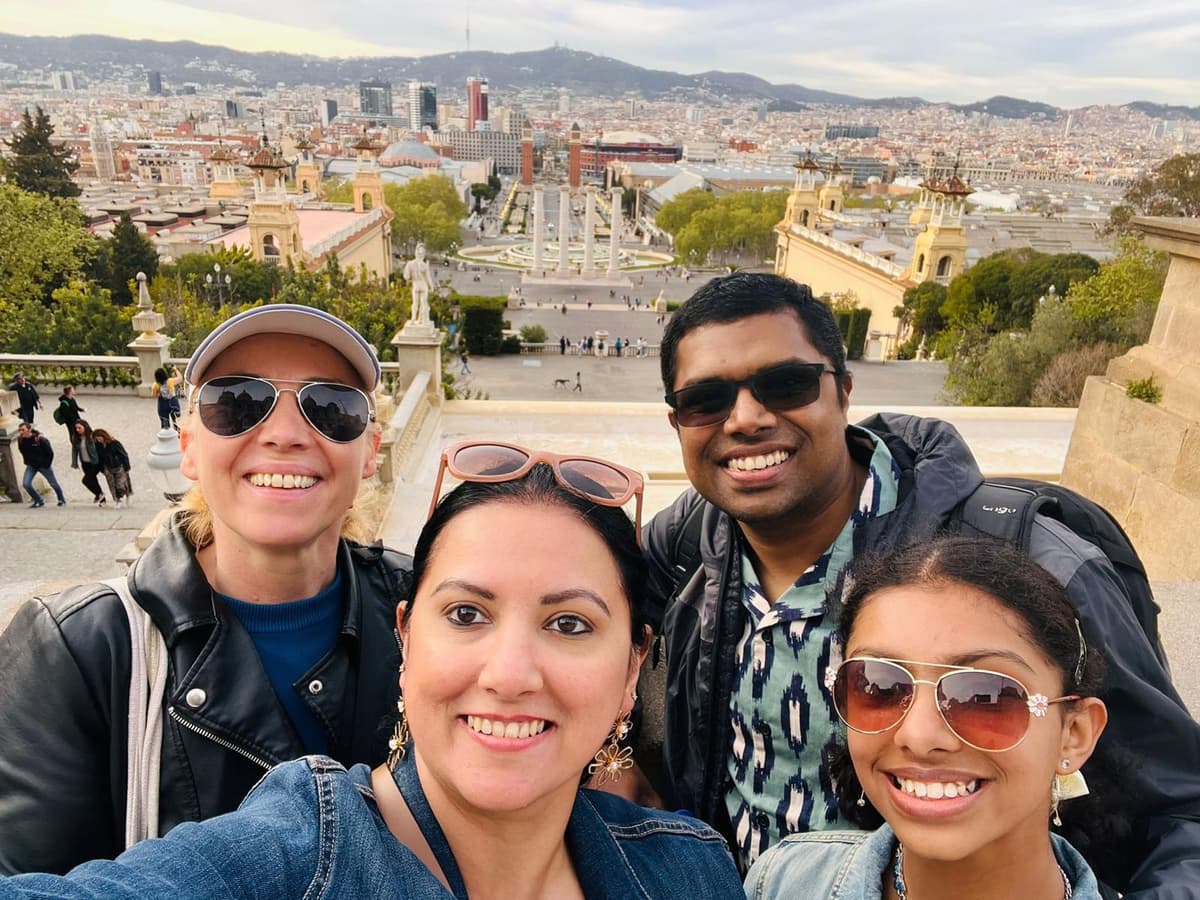 Barcelona: Tour privado por la ciudad, incluido teleférico