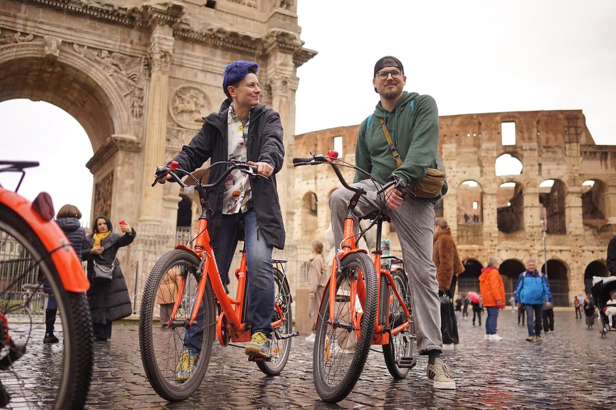 Rome: Guided Bike or E-Bike Tour with Local Guide