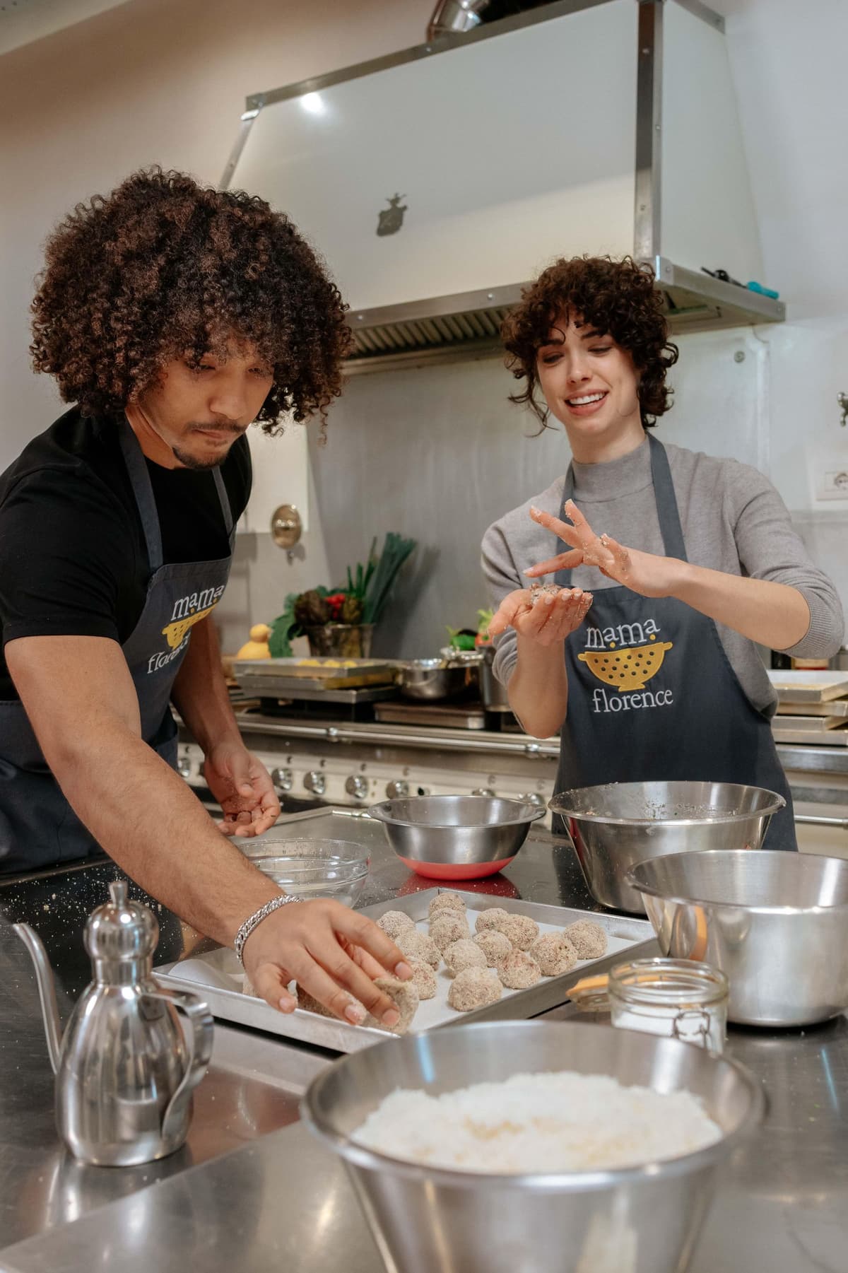 Florence: Pasta Workshop Class with Wine & Golf Cart Tour