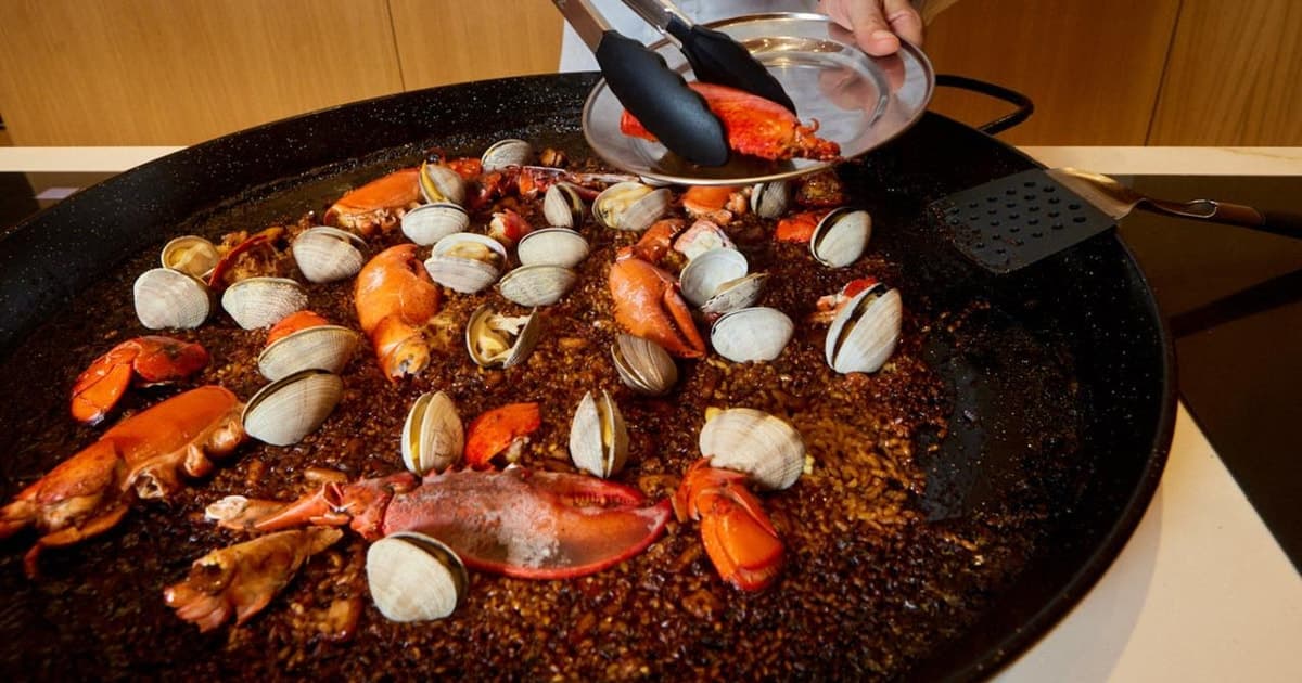 Paella Experience in Barcelona in The Playcook Professional Kitchen
