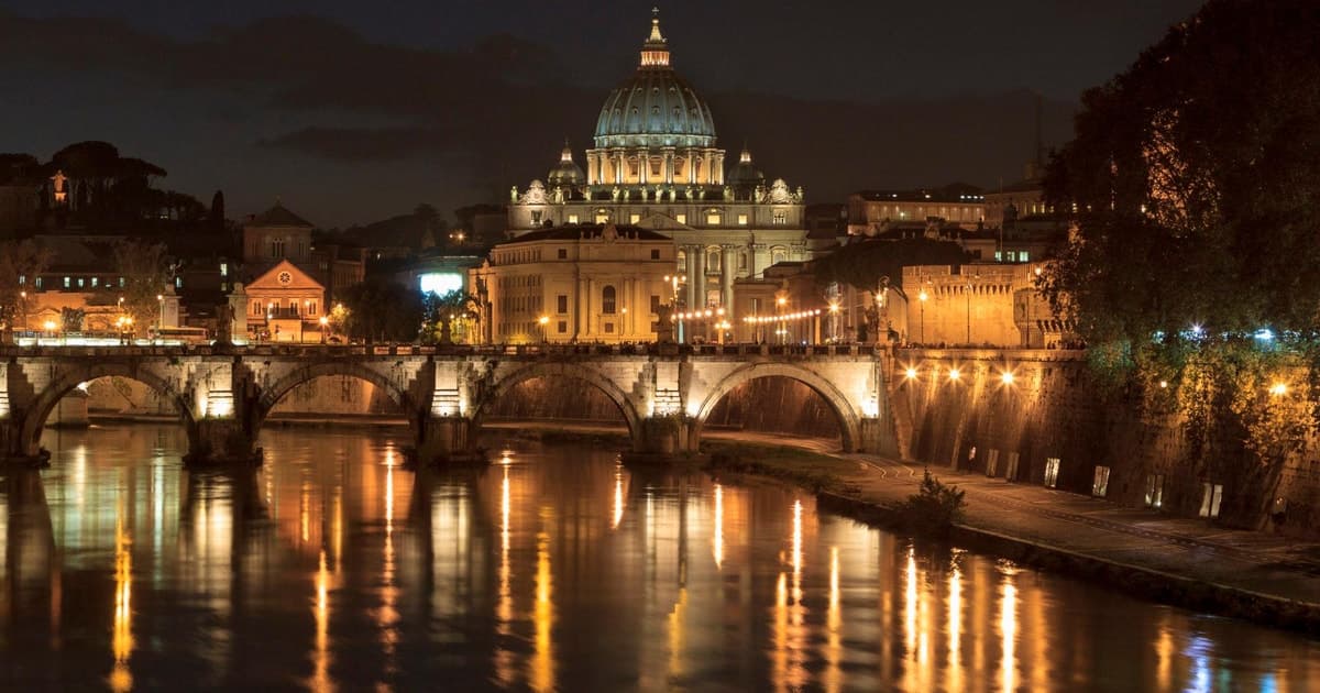 Roma de noche: San Pedro, Coliseo, Fontana di Trevi y Panteón