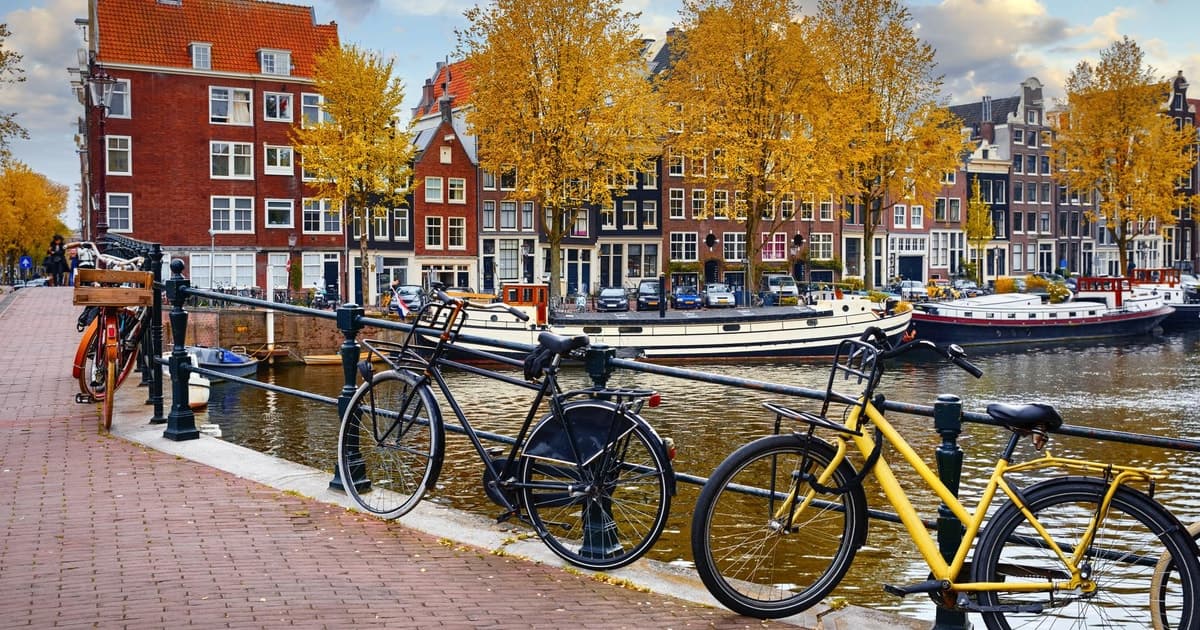 Recorrido en Bicicleta por el Casco Antiguo de Ámsterdam, Principales Atracciones y Naturaleza
