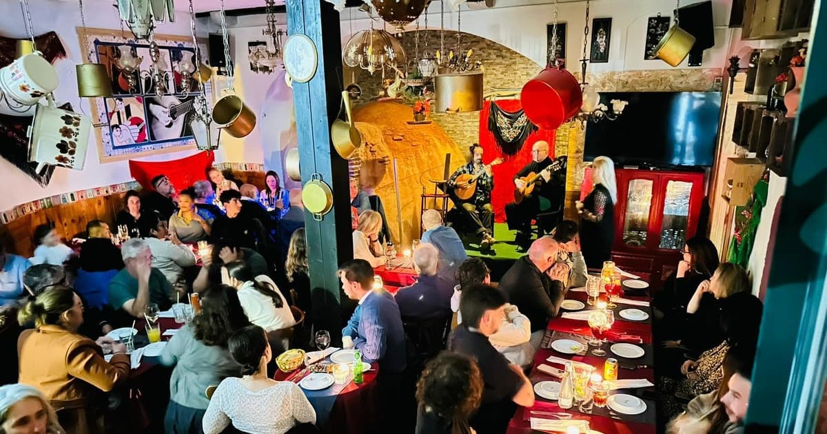 Fado Show with Dinner at Arcaz Velho