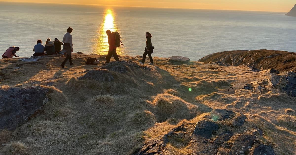 Tromsø: tour con sol de medianoche a la mágica Sommarøy con comida
