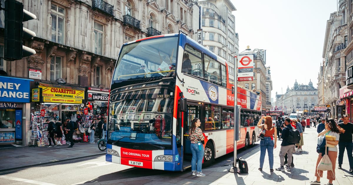 London: The Original Tour Hop-On Hop-Off Bus & River Cruise