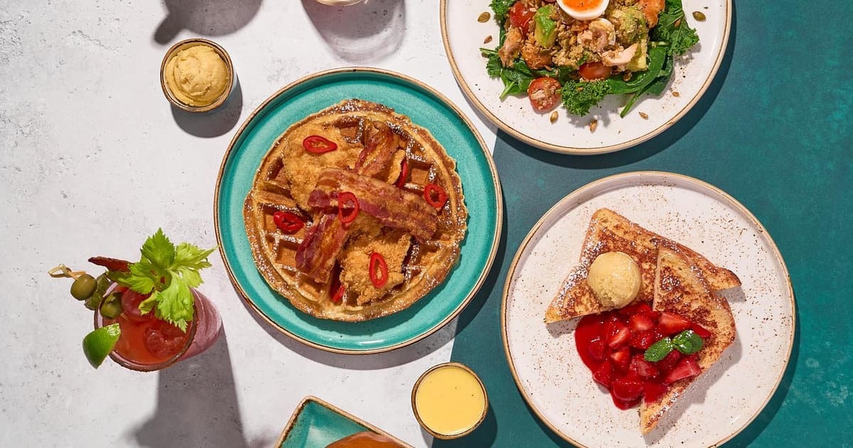 Ámsterdam: brunch con bebidas ilimitadas en Hard Rock Café