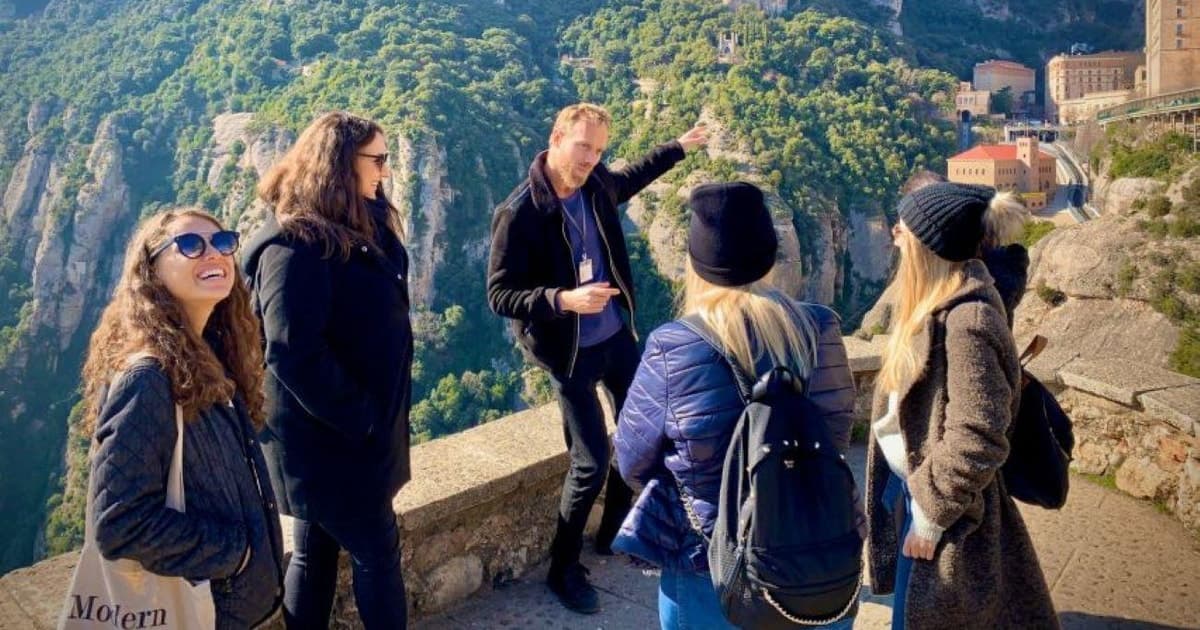 Barcelona: Montserrat Tour, Transfers & Basilica Entry