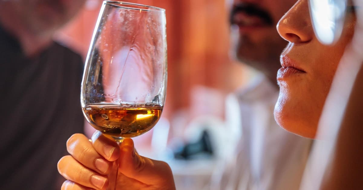 Lisbon: Carcavelos Vineyard Tour and Wine Tasting