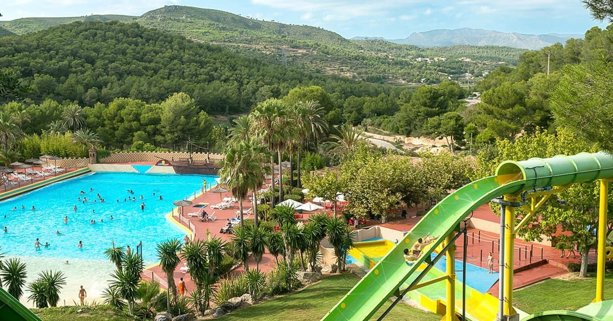 Tarragona: Aqualeon Water Park Entry Ticket